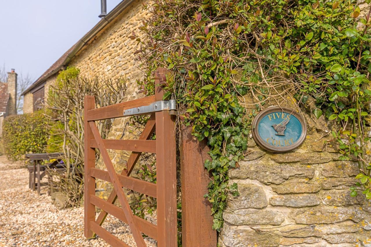 Finest Retreats - Fives Court Cottage North Cheriton 외부 사진